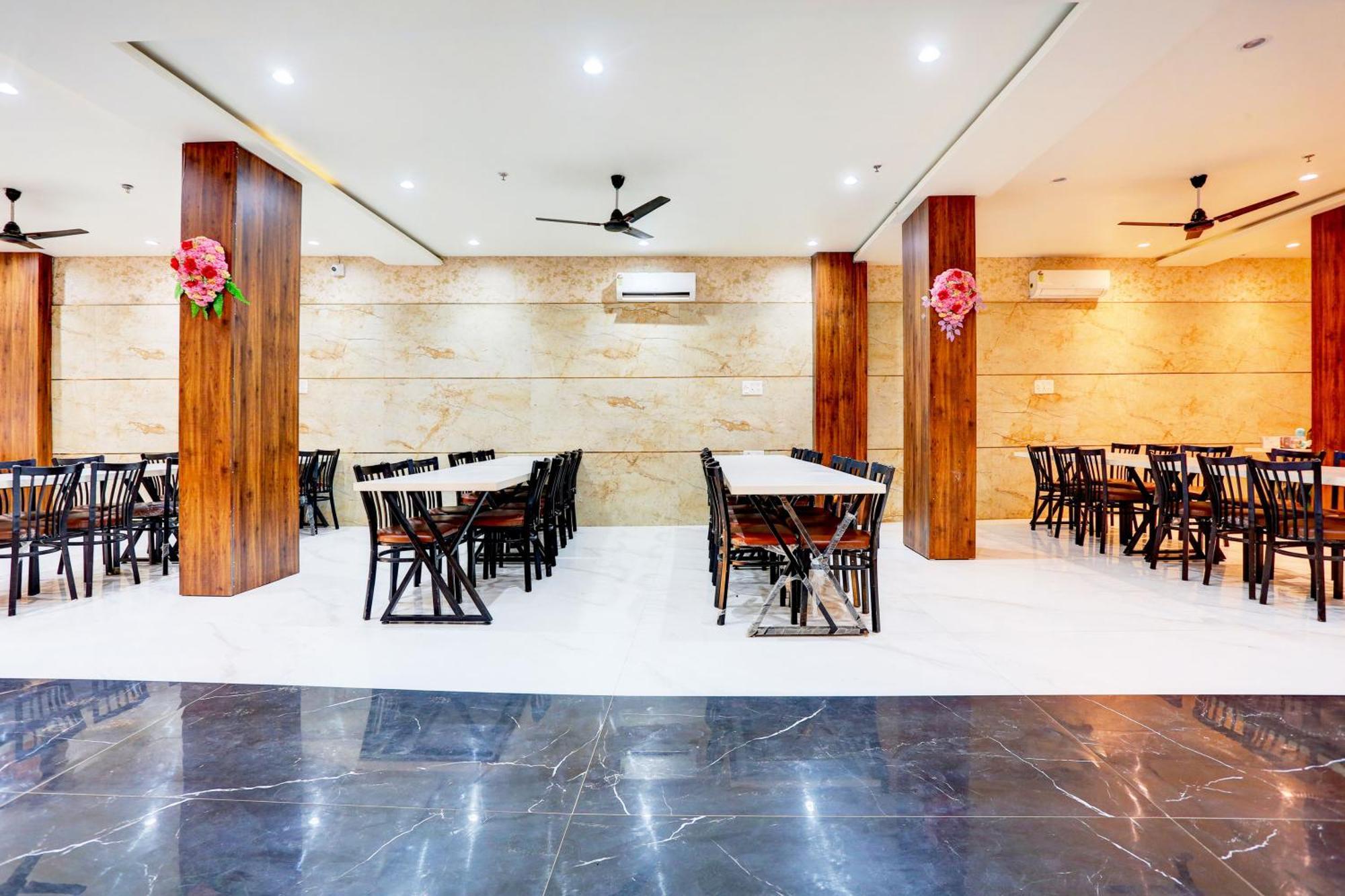 Hotel O Dev Paradise Gokul Bagian luar foto