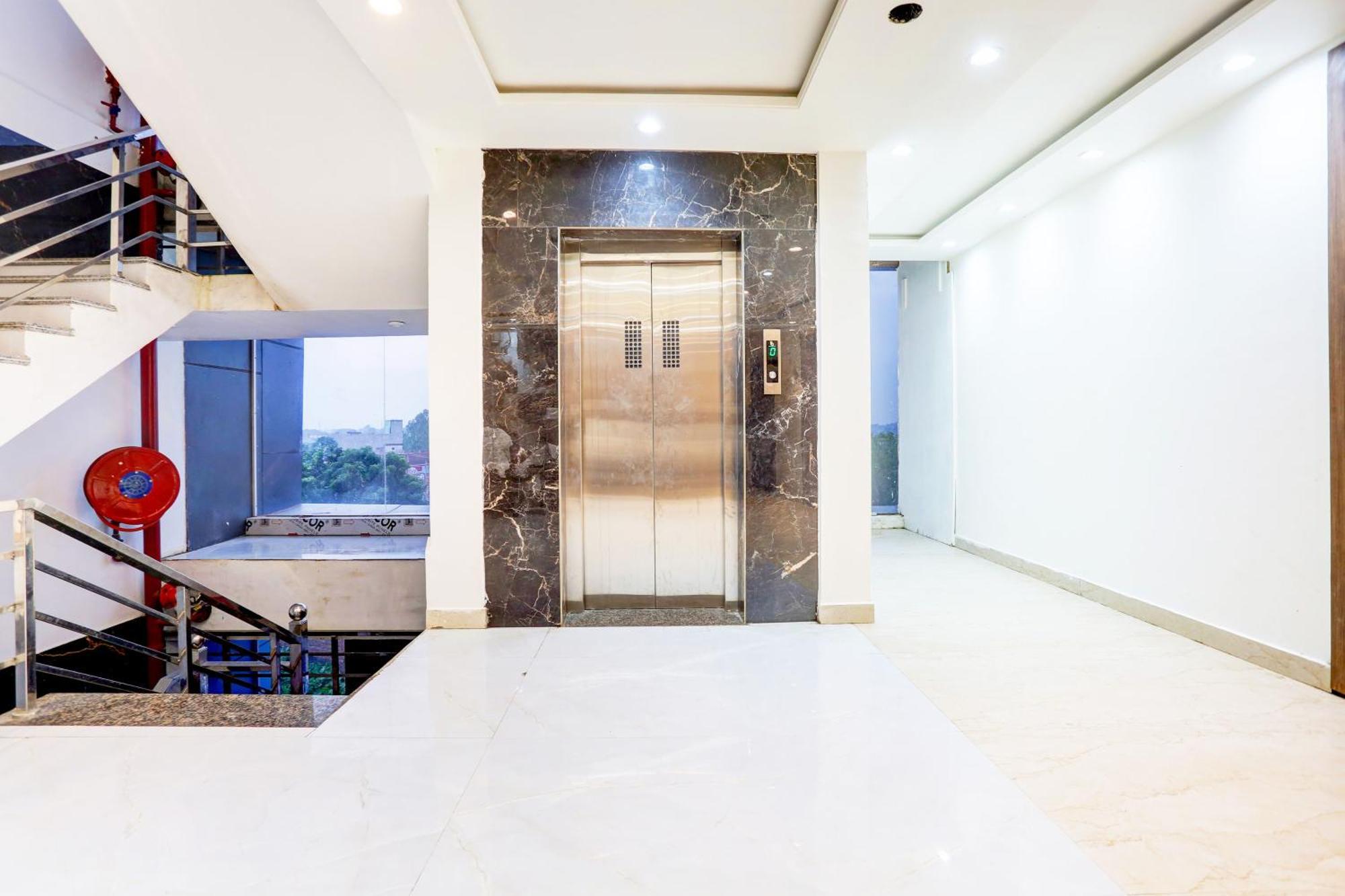 Hotel O Dev Paradise Gokul Bagian luar foto
