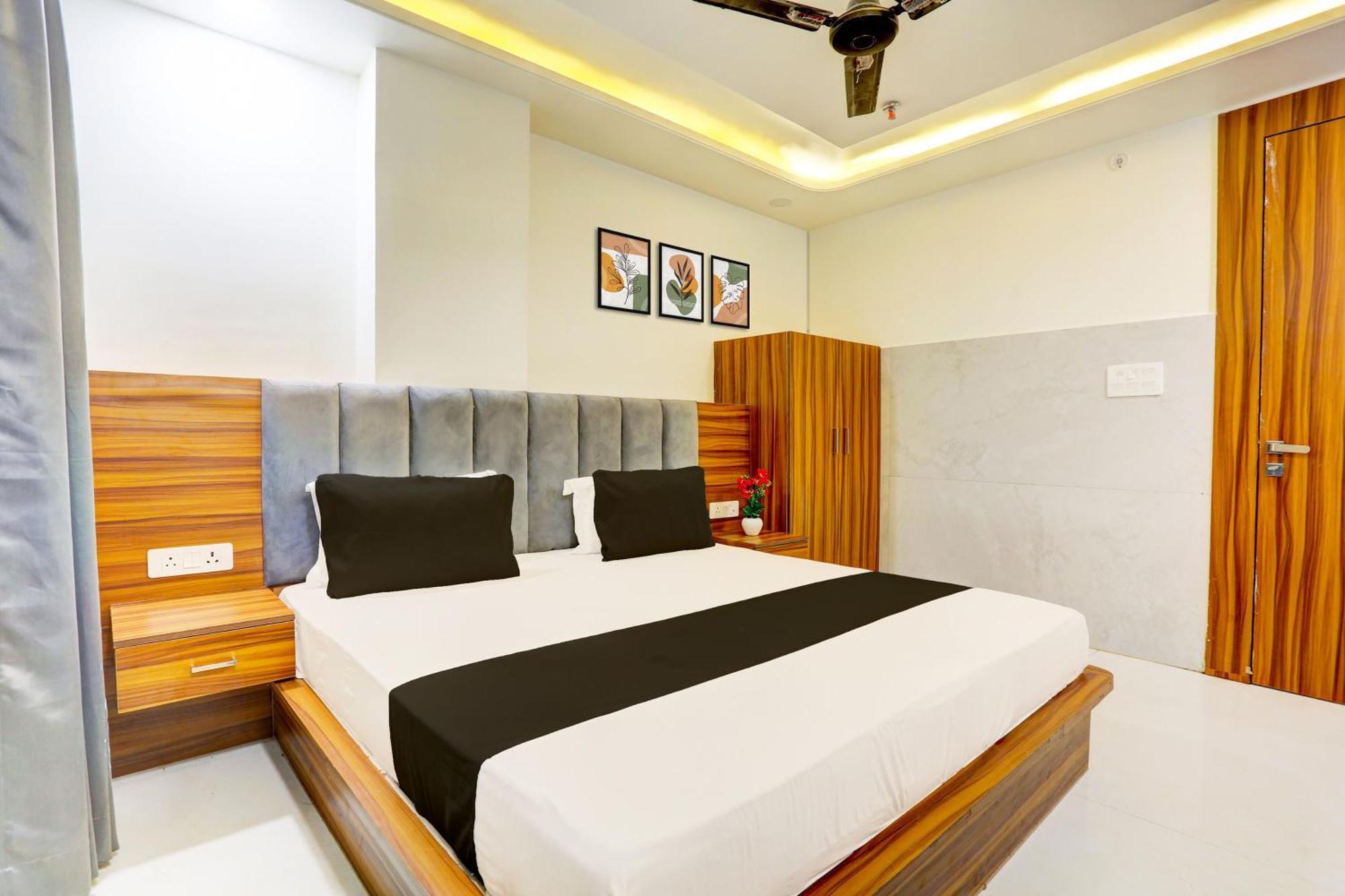 Hotel O Dev Paradise Gokul Bagian luar foto