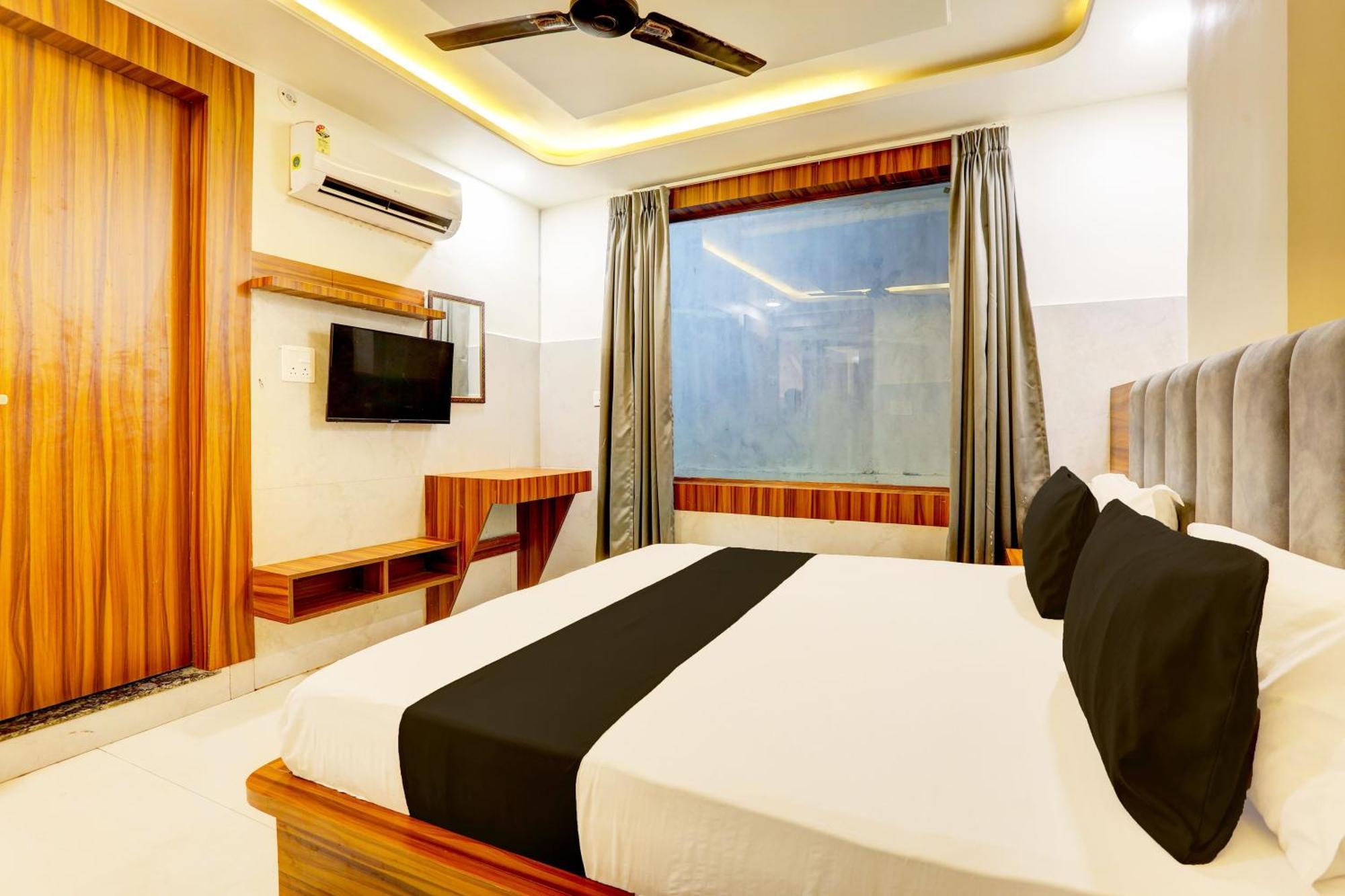Hotel O Dev Paradise Gokul Bagian luar foto